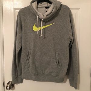 nike sweatshirt